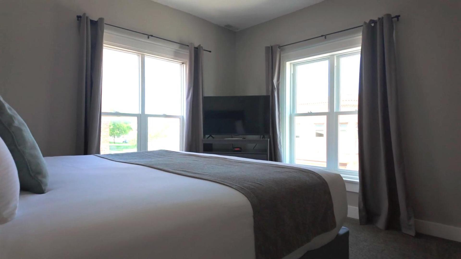 The Continental Hotel Centerville Екстериор снимка